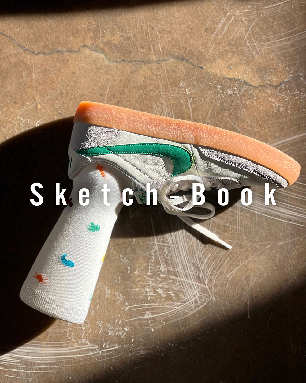 Sketch-Book Marshmallow - Ivory lines